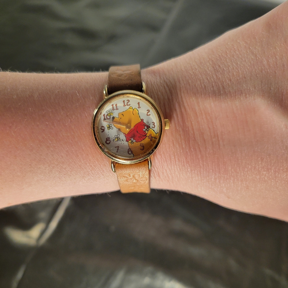 1990's Disney Timex Winnie-the-Pooh and Bees Wristwatch- Vintage Disney Pooh